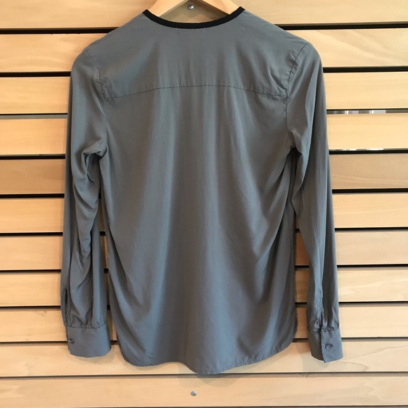 James Perse women’s Button Down Shirt with Black Trim size small - Picture 2 of 7